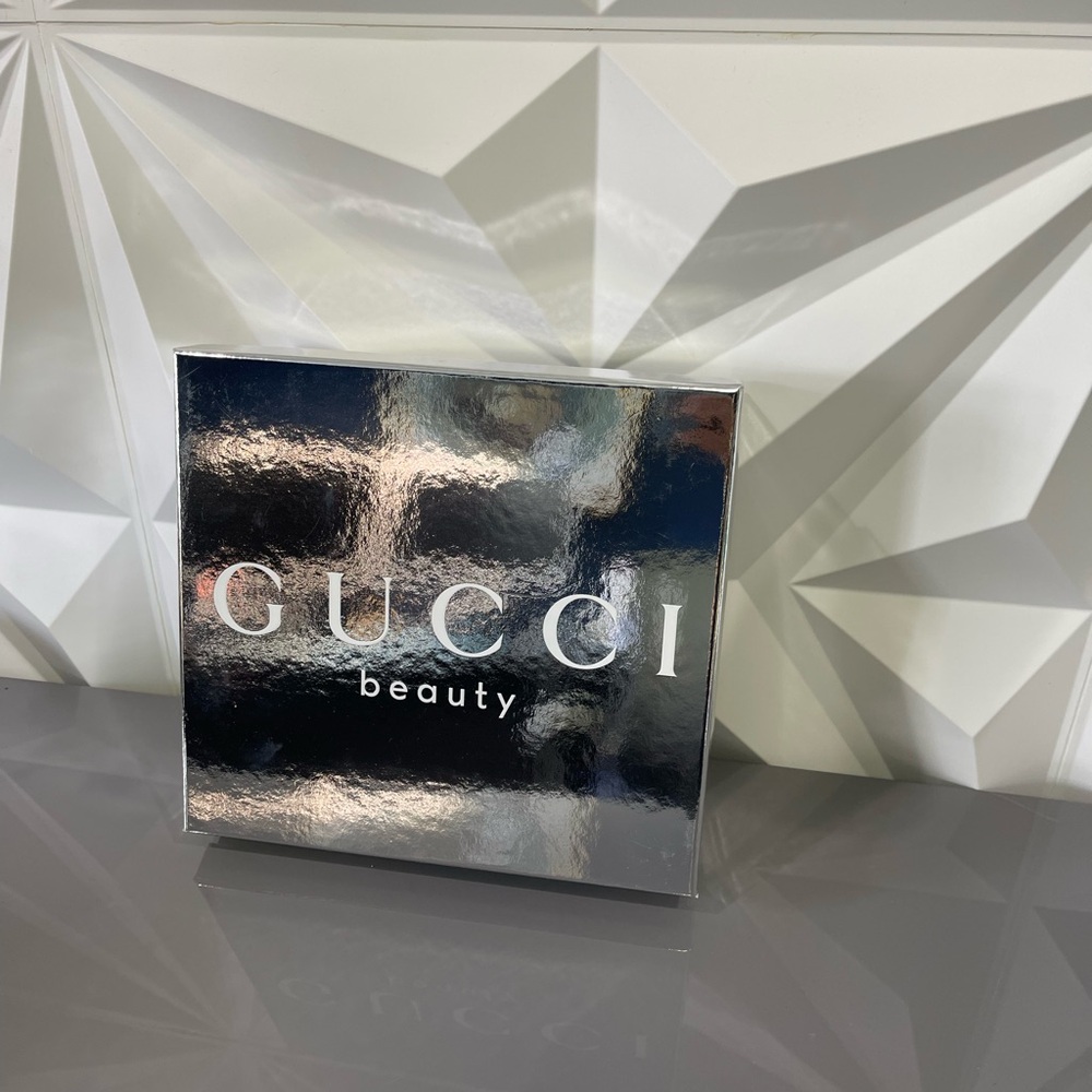 NIB Women's Gucci Flora Gorgeous Gardenia 2 pc Fragrance Set.